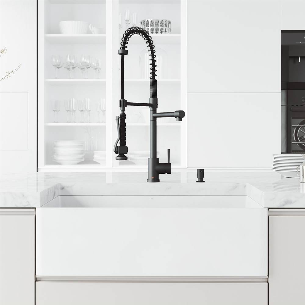 Vigo Matte Stone 33-In X 18-In White Single-Basin Standard Undermount Flat Apron Front/Farmhouse Residential/Commercial Kitchen Sink Set With Zur