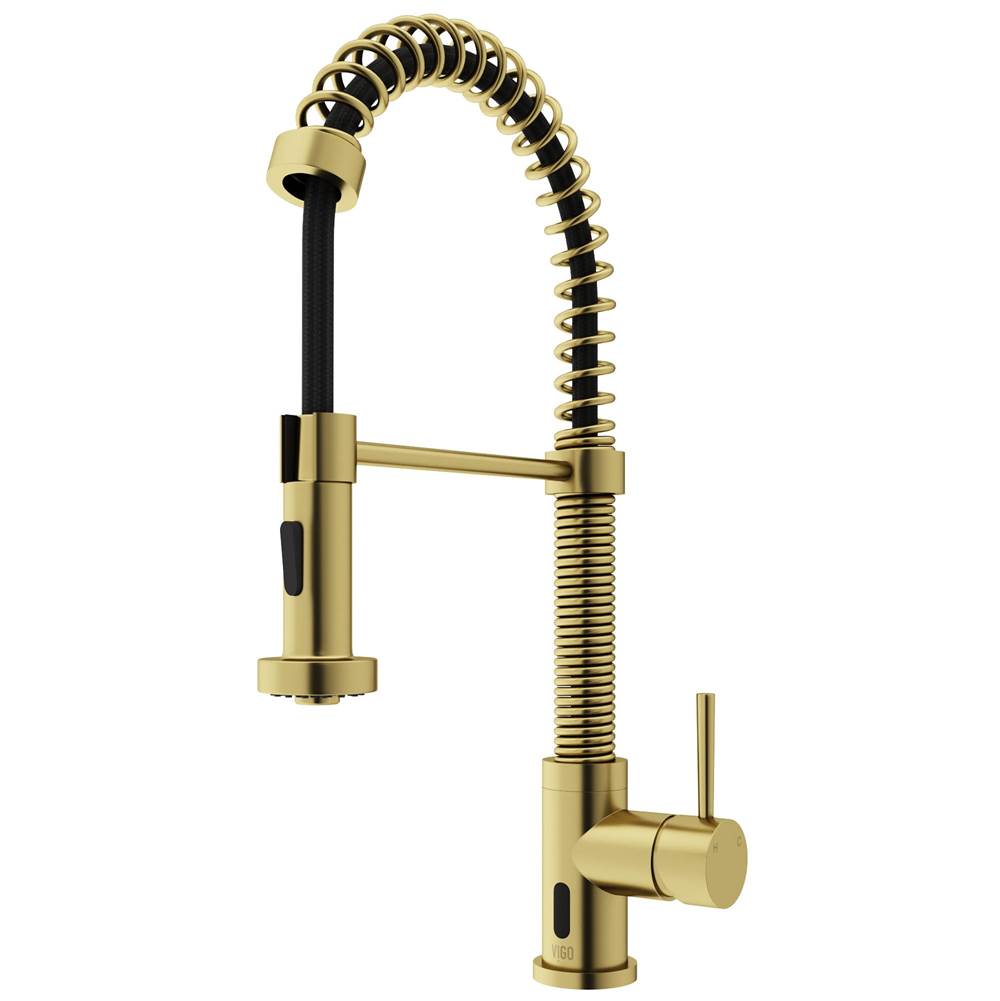 Vigo Edison Single Handle Pull-Down Sprayer Kitchen Faucet with Touchless Sensor in Matte Brushed Gold